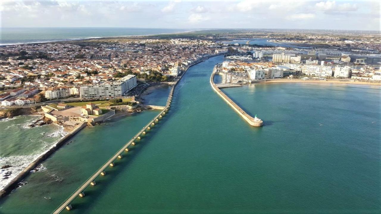 La Calypsette - Face Grande Plage Des Sables D'Olonne 莱萨布勒-多洛讷 外观 照片